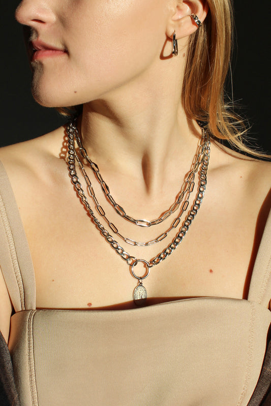 Metal Necklace with Pendant